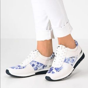 Michael Kors Sneakers Size 8